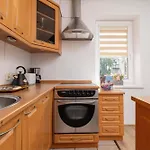 Klimatyzowany Apartament Z Dwiema Sypialniami W Centrum Krakowa Blisko Rynku I Parku By Noclegi Renters