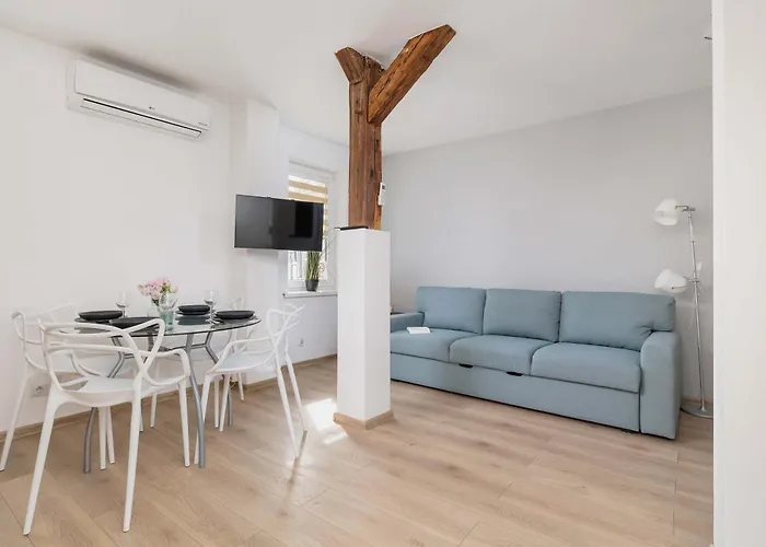 Klimatyzowany Apartament Z Dwiema Sypialniami W Centrum Krakowa Blisko Rynku I Parku By Noclegi Renters
