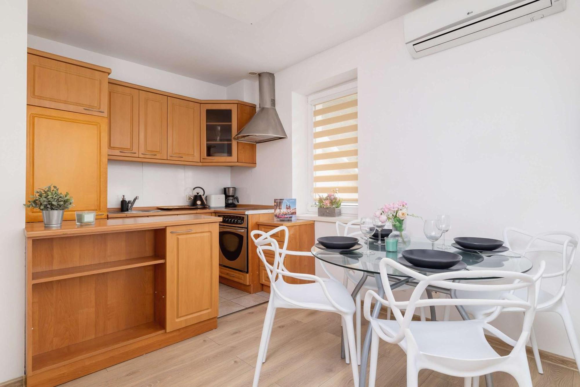 Klimatyzowany Z Dwiema Sypialniami W Centrum Krakowa Blisko Rynku I Parku By Renters Apartment *
